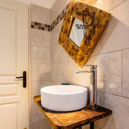 Appartement Le Jardin Des Bois - 5 Min De La Fosse Dionne à Tonnerre Extérieur photo